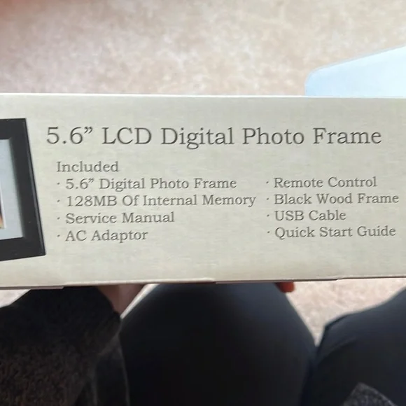 NWT Pandigital digital photo frame. - Picture 3 of 3